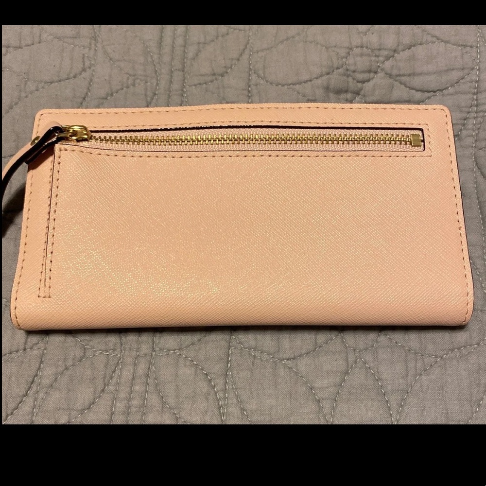 ♠️♠️ Kate Spade Wallet ♠️♠️ - Picture 2 of 3